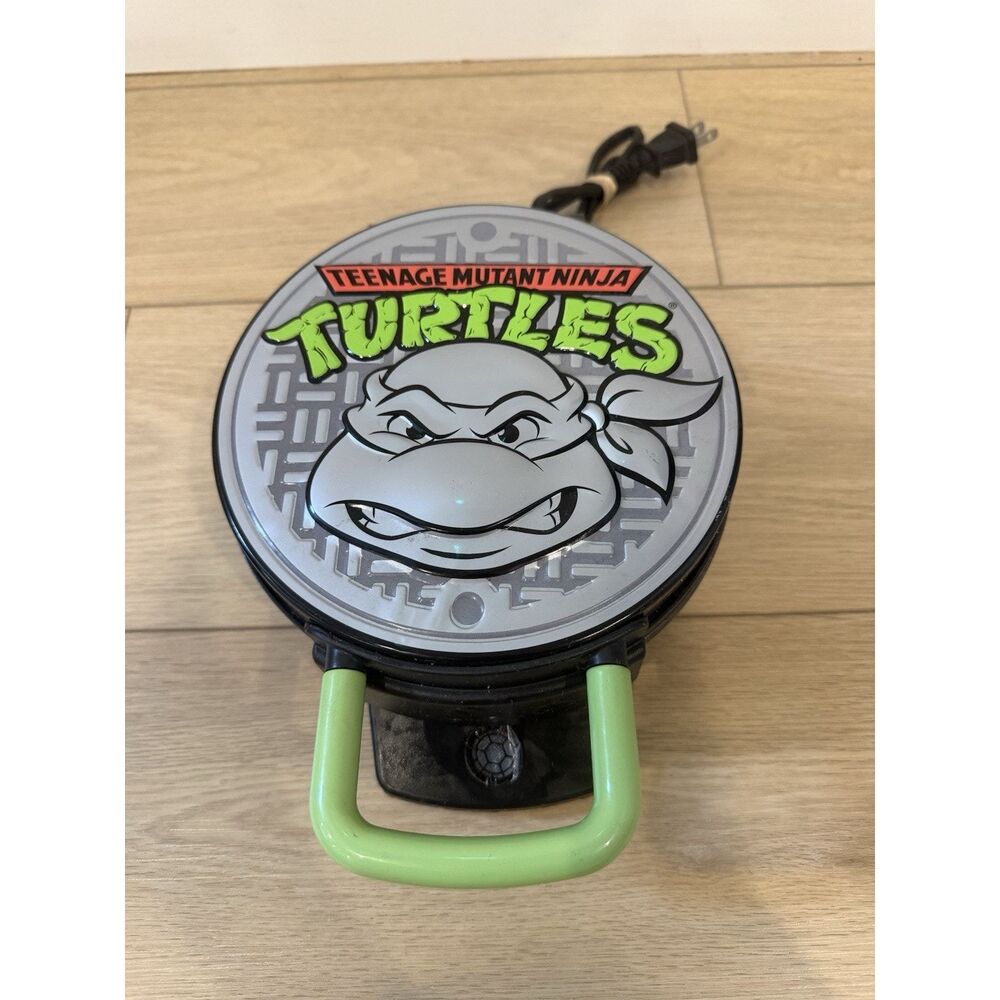 Nickelodeon Teenage Mutant Ninja Turtles Waffle Iron Maker Viacom TMNT 2016